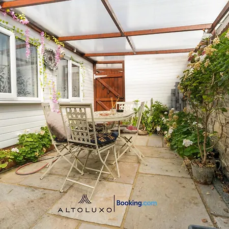 Comfy Bishopsworth For Work & Long With Shared Garden By Altoluxo *