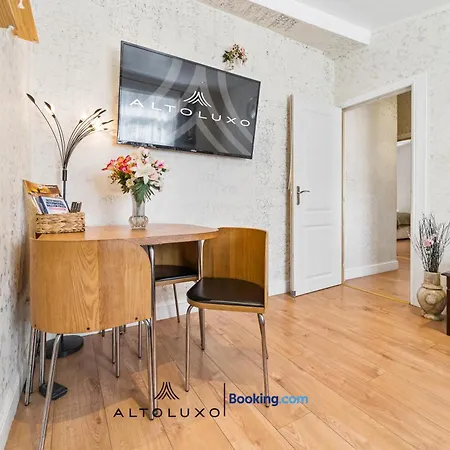 Comfy Bishopsworth For Work & Long With Shared Garden By Altoluxo * Bristol
